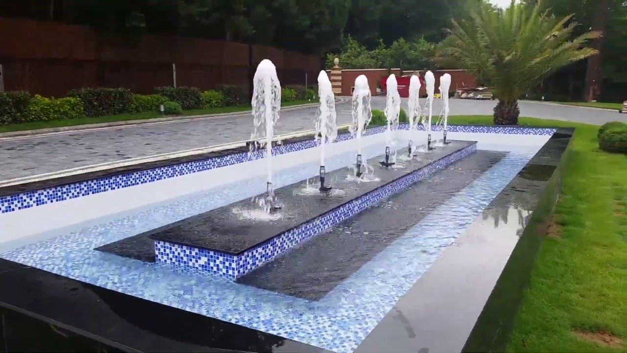 Foaming Fountains
