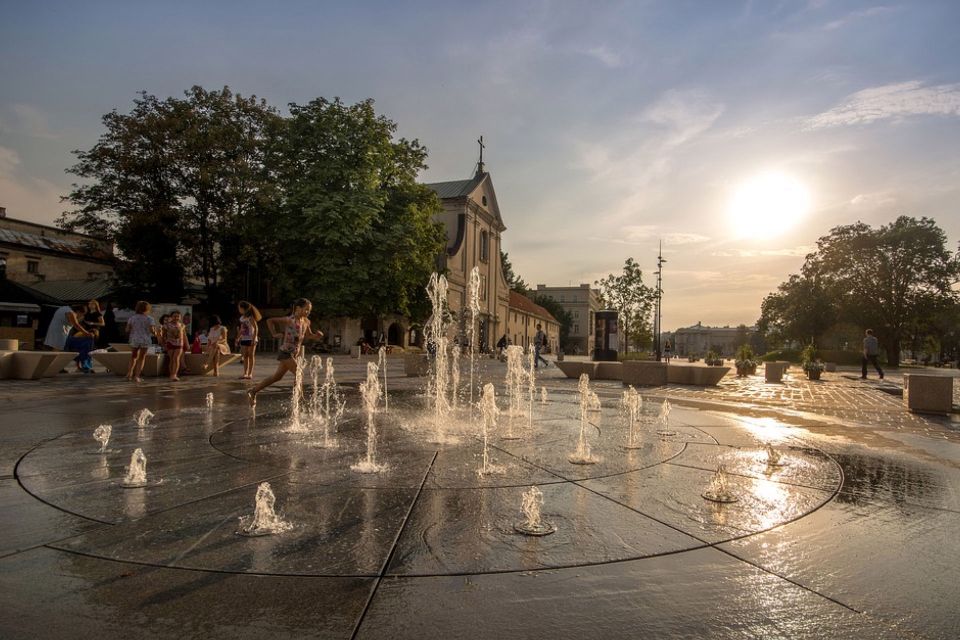 landscape integrated floor fountain